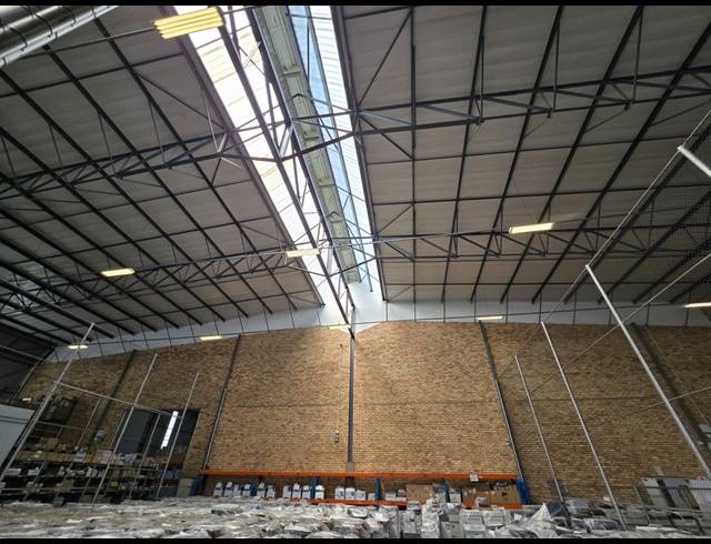 3,385M² WAREHOUSE TO LET IN TUNNEY